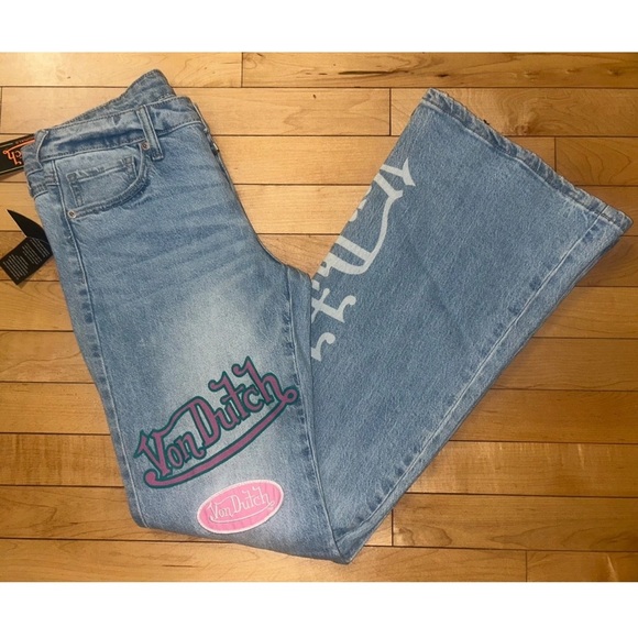 *NWT* VON DUTCH Low Rise Bootcut Patch Embroidered Jeans Light Wash - Picture 9 of 10